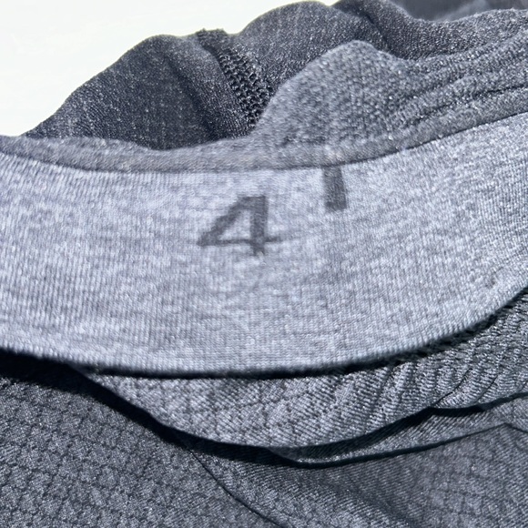 EUC Lululemon In The Flow Crop II Size 4 - Picture 7 of 7